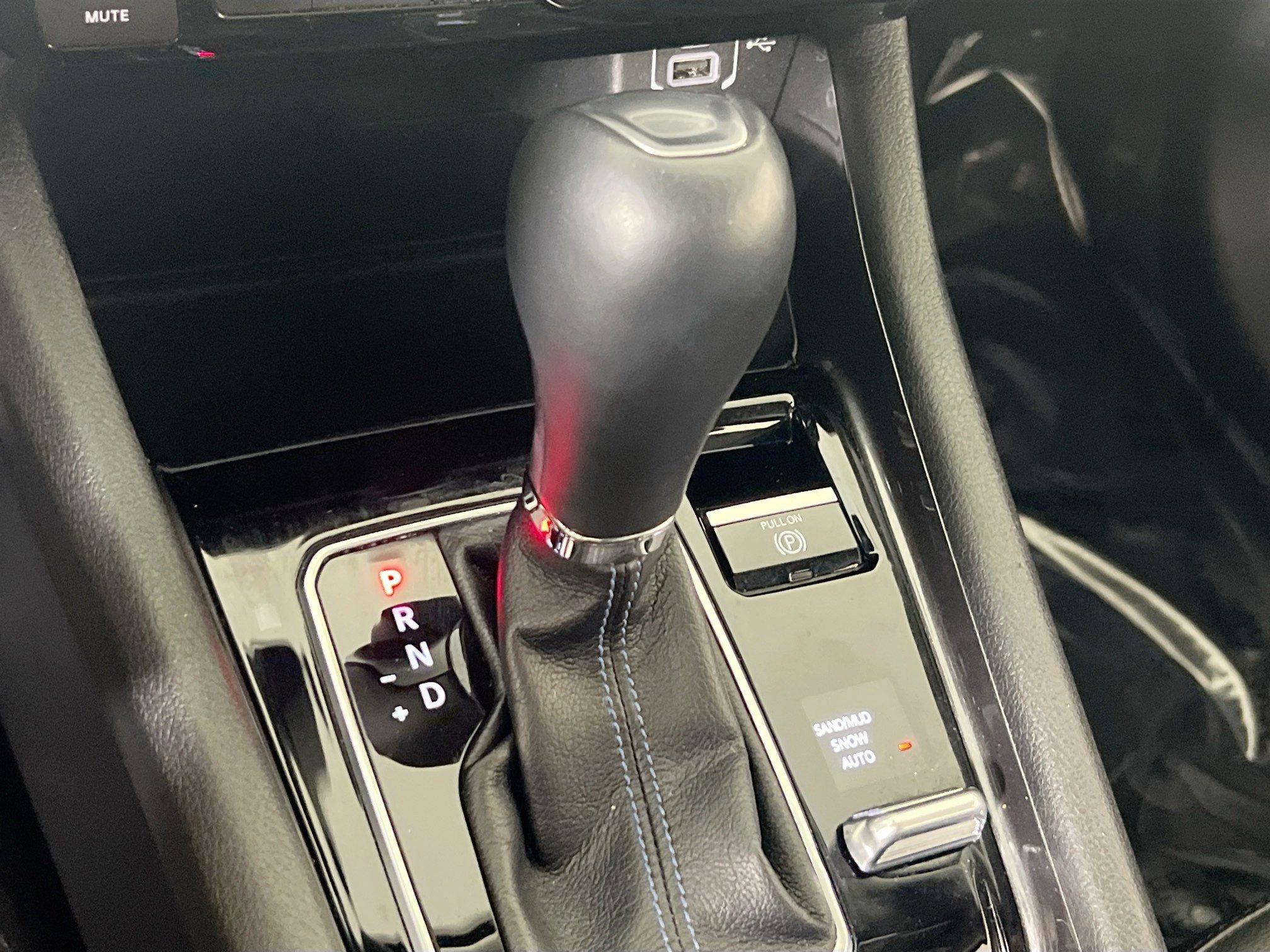 Used 2022 Jeep Compass Latitude w/ Convenience Group AWD/4WD image 15