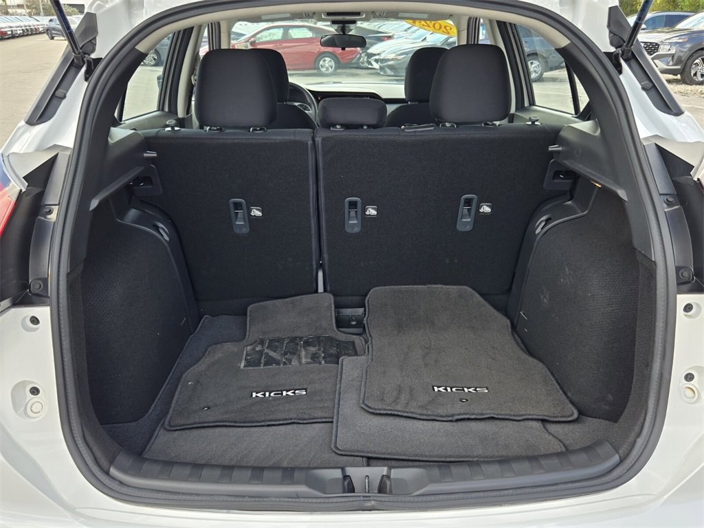 Used 2024 Nissan Kicks S image 13