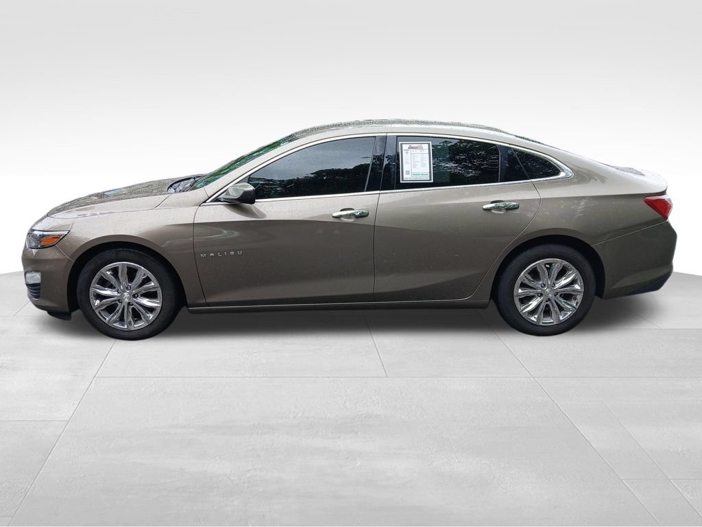 Used 2020 Chevrolet Malibu LT FWD image 2
