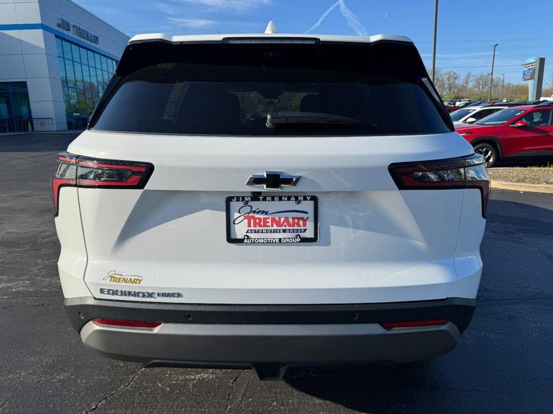 New 2026 Chevrolet Equinox LT w/ Convenience Package II image 4