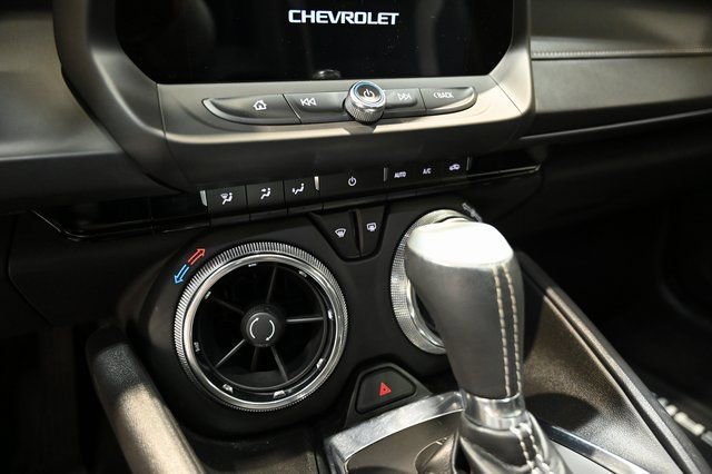 Used 2021 Chevrolet Camaro LT w/ RS Package image 18