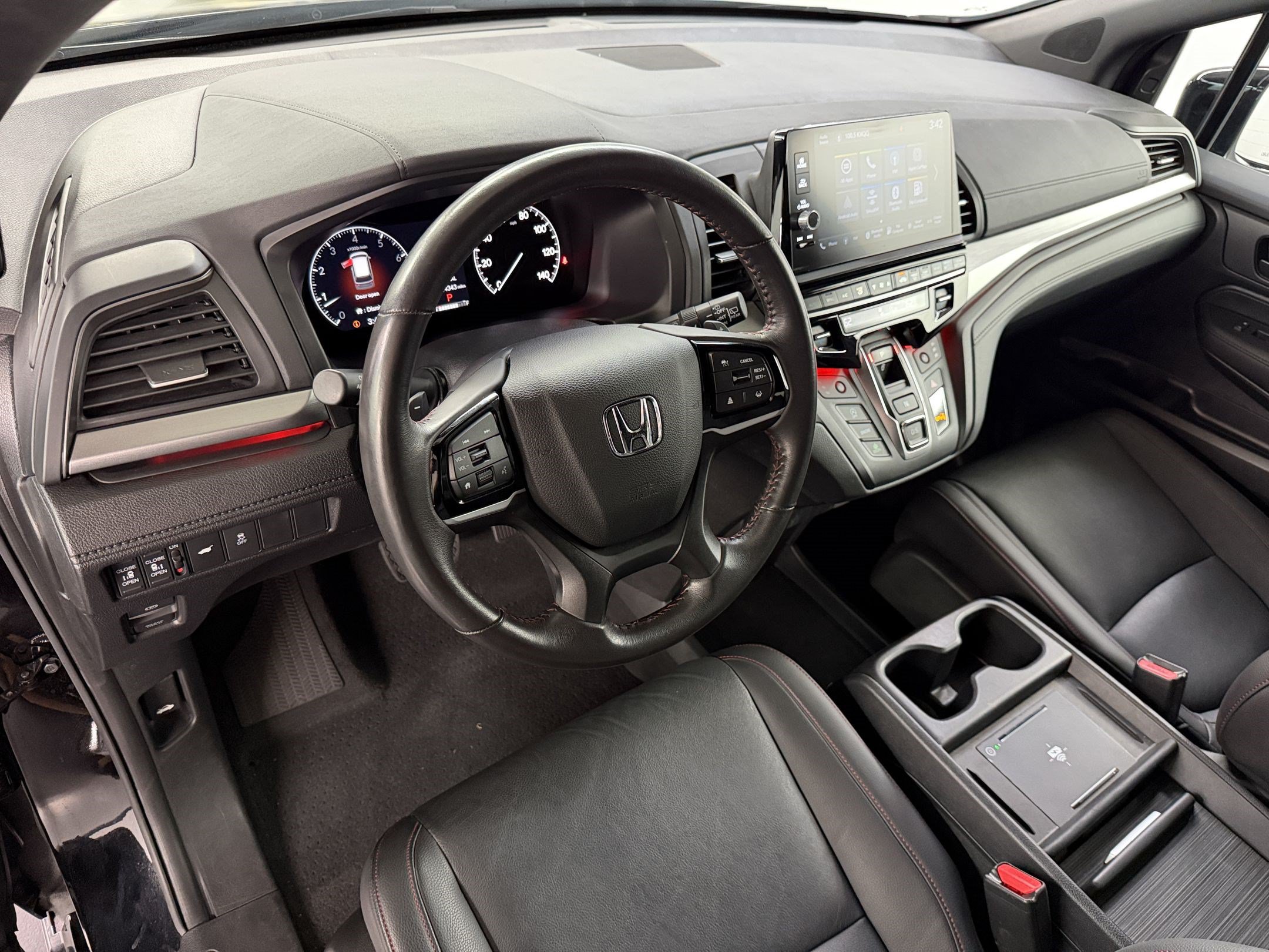 Certified 2025 Honda Odyssey Sport-L image 4