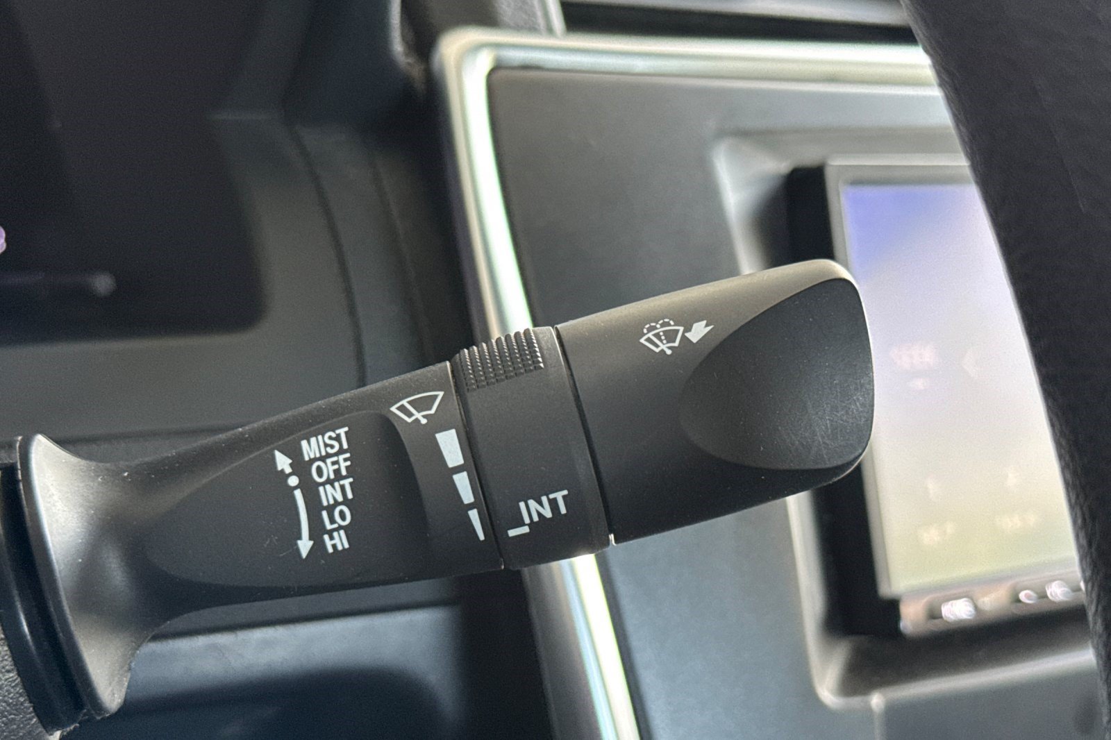 Used 2016 Toyota Camry LE FWD image 32