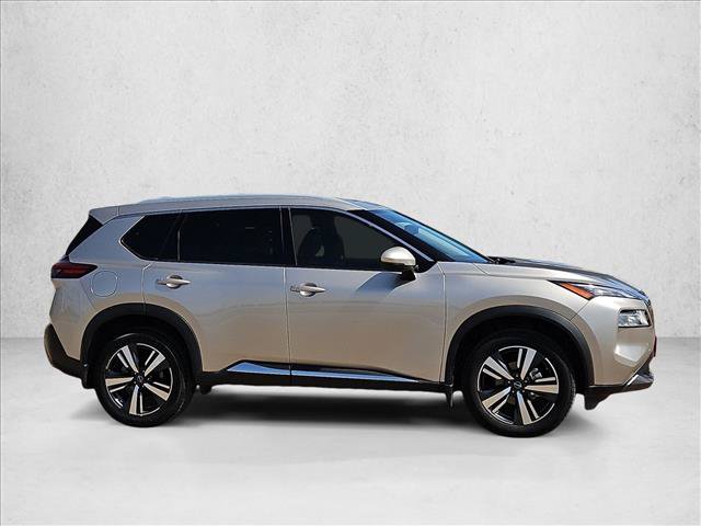 Used 2023 Nissan Rogue SL FWD image 4