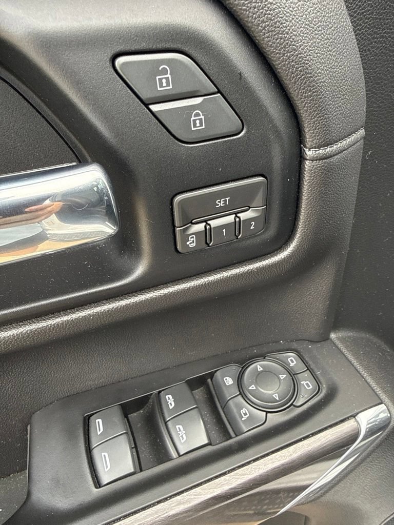 Used 2019 Chevrolet Silverado 1500 LTZ w/ LTZ Texas Edition AWD/4WD image 11