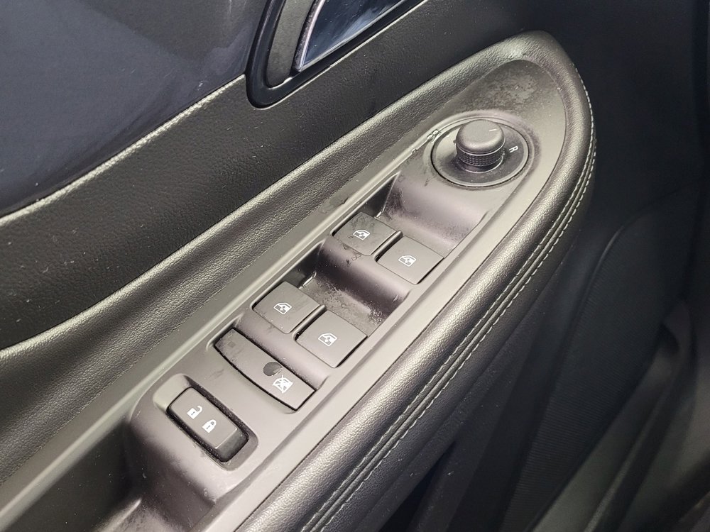 Used 2019 Buick Encore Essence w/ Safety Package II image 27