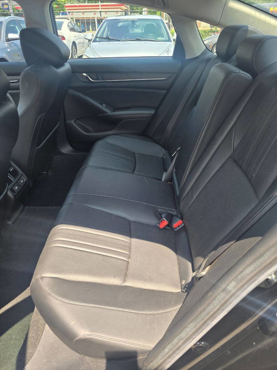 Used 2021 Honda Accord EX-L image 10