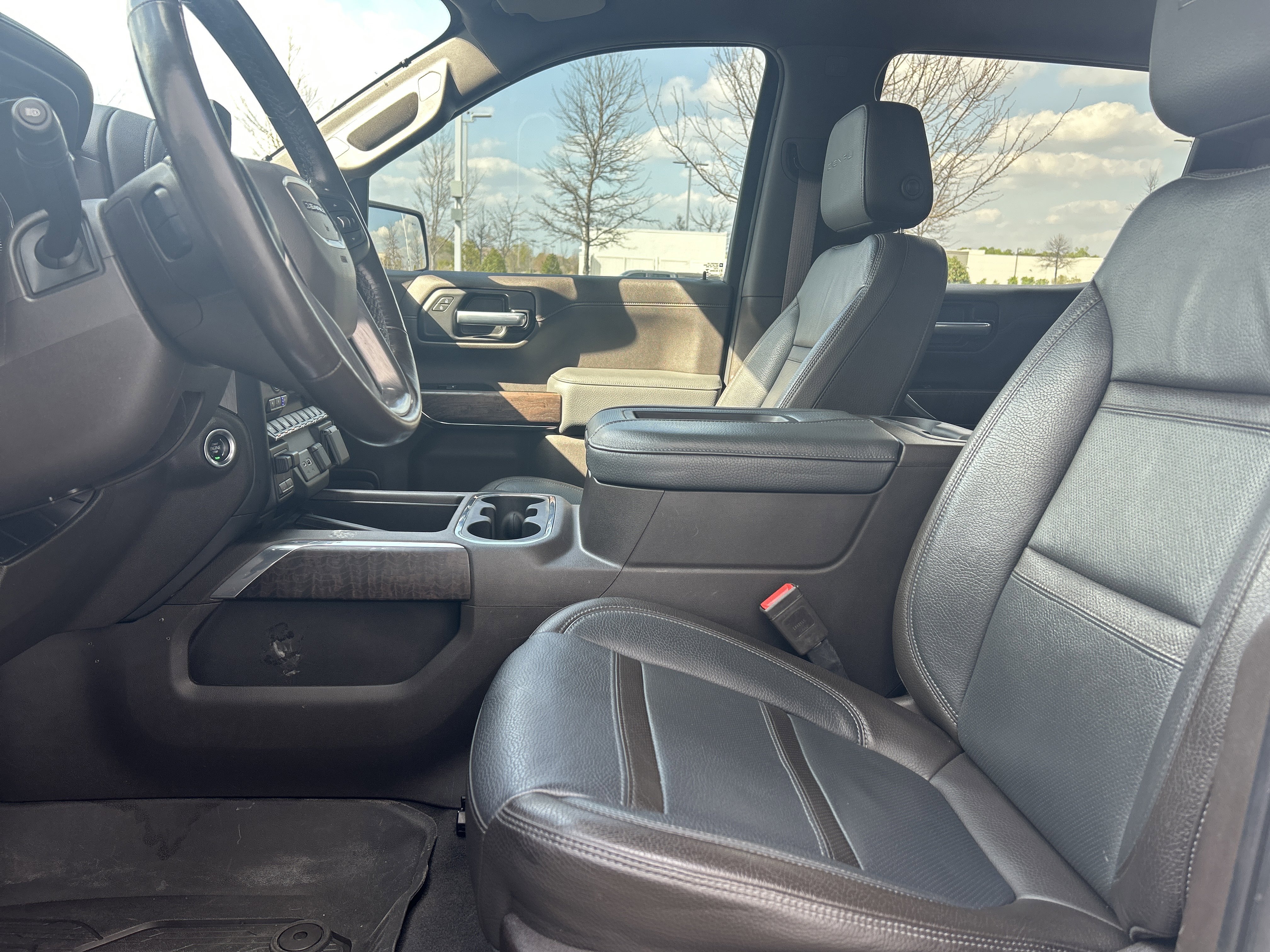 Used 2020 GMC Sierra 1500 Denali w/ Denali Ultimate Package AWD/4WD image 24