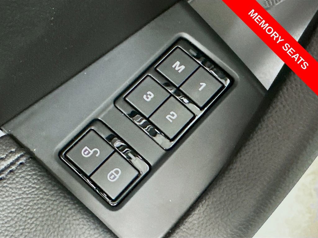 Used 2019 Jaguar F-PACE Premium AWD/4WD image 37