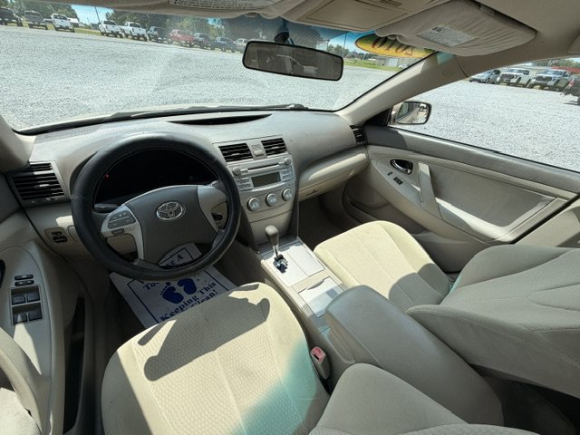 Used 2010 Toyota Camry SE FWD image 8