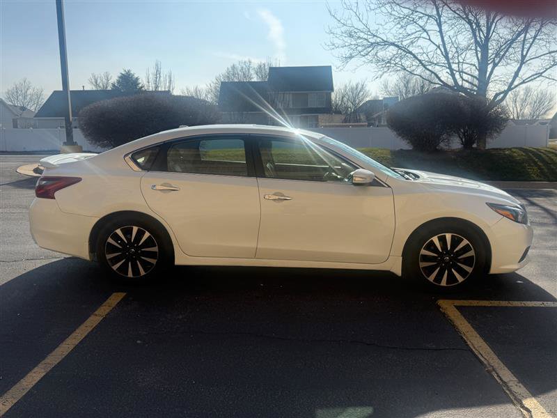 Used 2018 Nissan Altima 2.5 SL w/ 2.5 SL Technology Package image 6