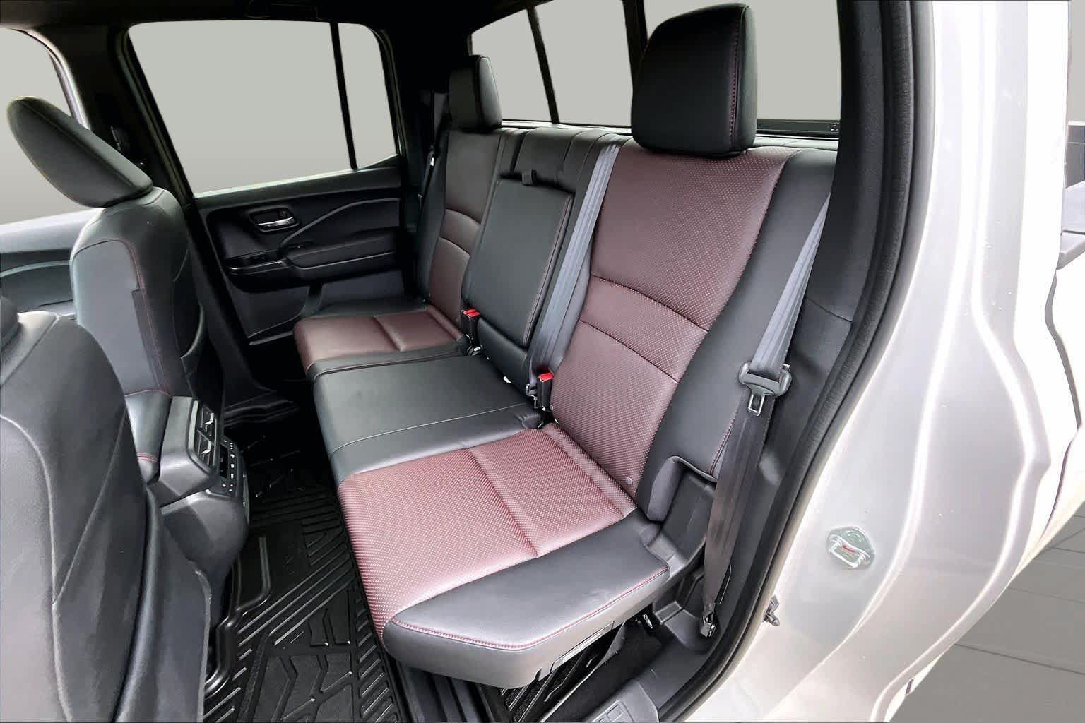 Certified 2026 Honda Ridgeline Black Edition image 21