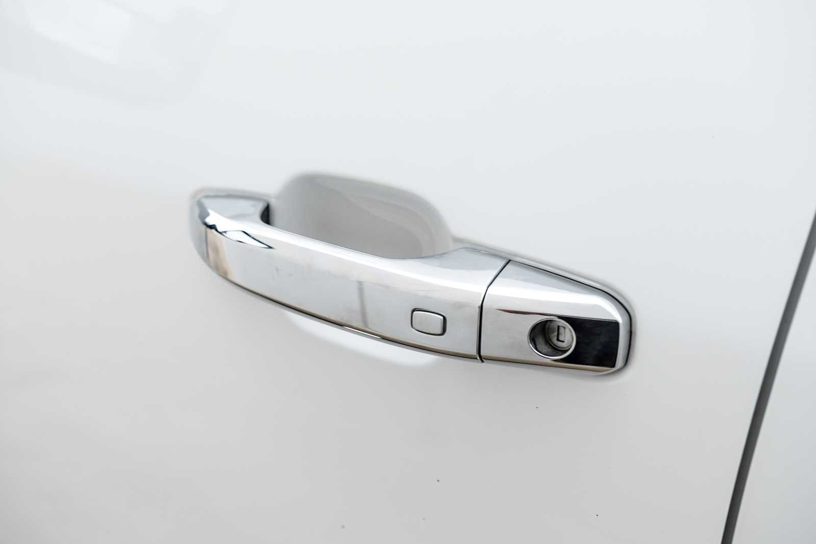 Used 2022 Chevrolet Silverado 3500 LTZ w/ LTZ Convenience Package AWD/4WD image 40