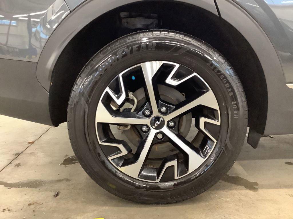 Certified 2023 Kia Sportage EX AWD/4WD image 21