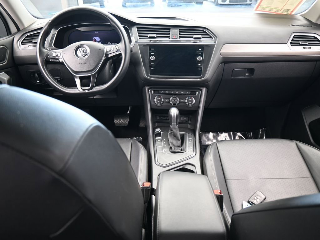 Used 2019 Volkswagen Tiguan SEL image 38