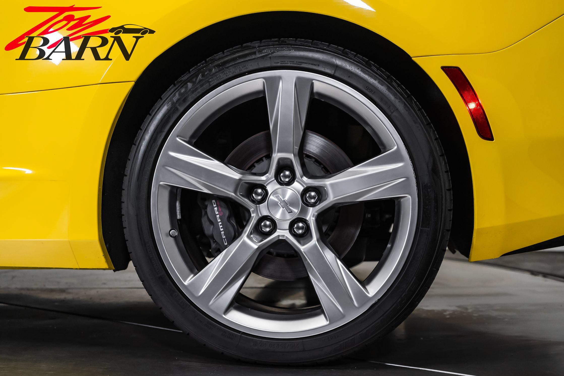 Used 2016 Chevrolet Camaro SS RWD image 18