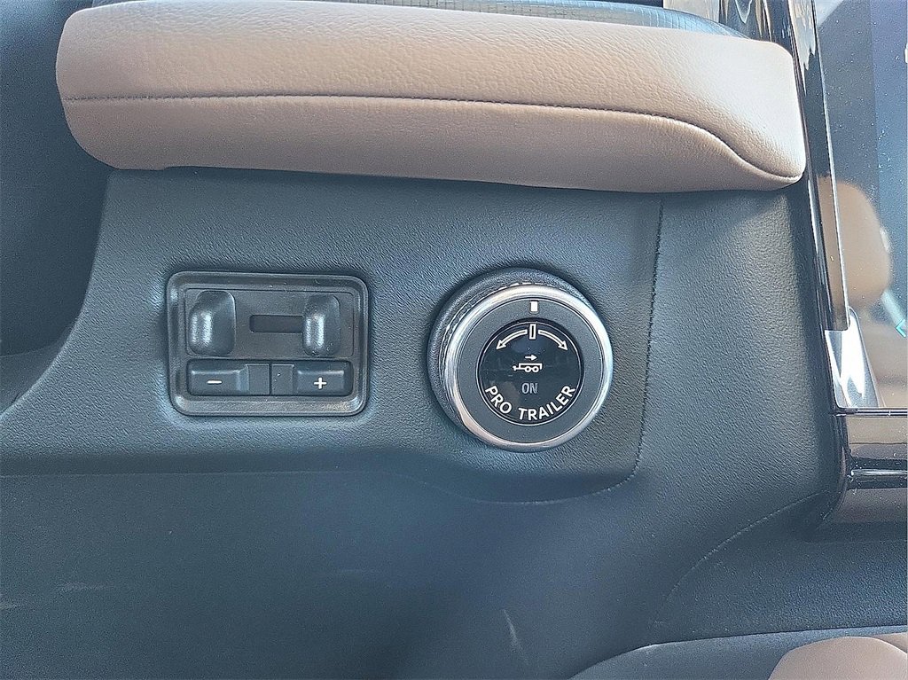 New 2026 Lincoln Navigator Black Label image 17