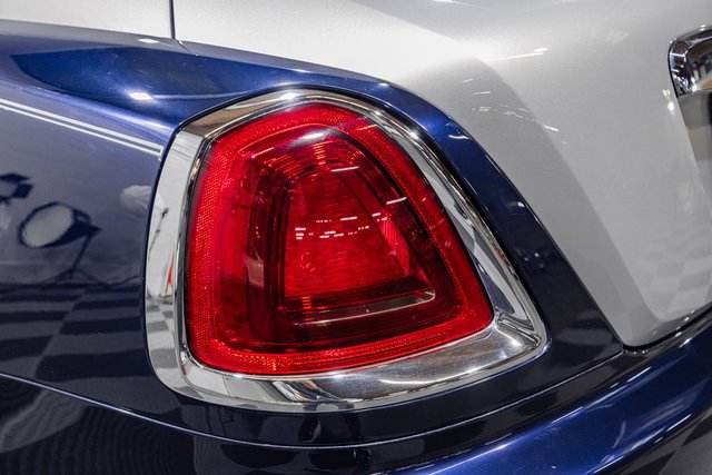 Used 2014 Rolls-Royce Wraith image 22