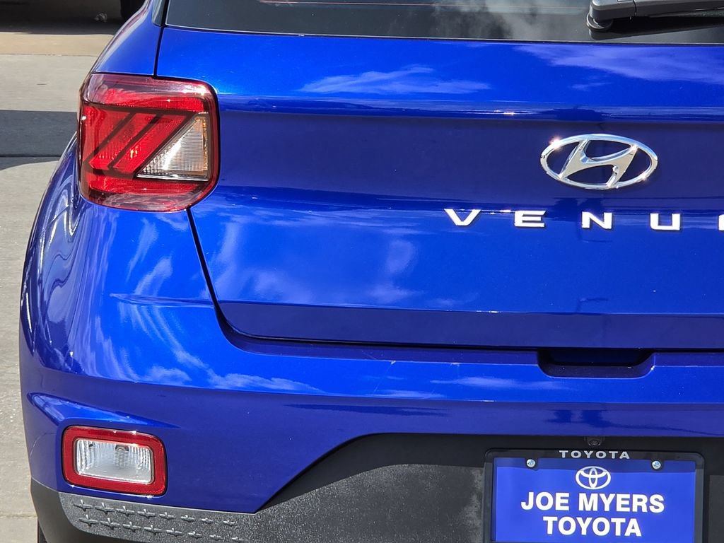 Used 2026 Hyundai Venue SEL FWD image 10