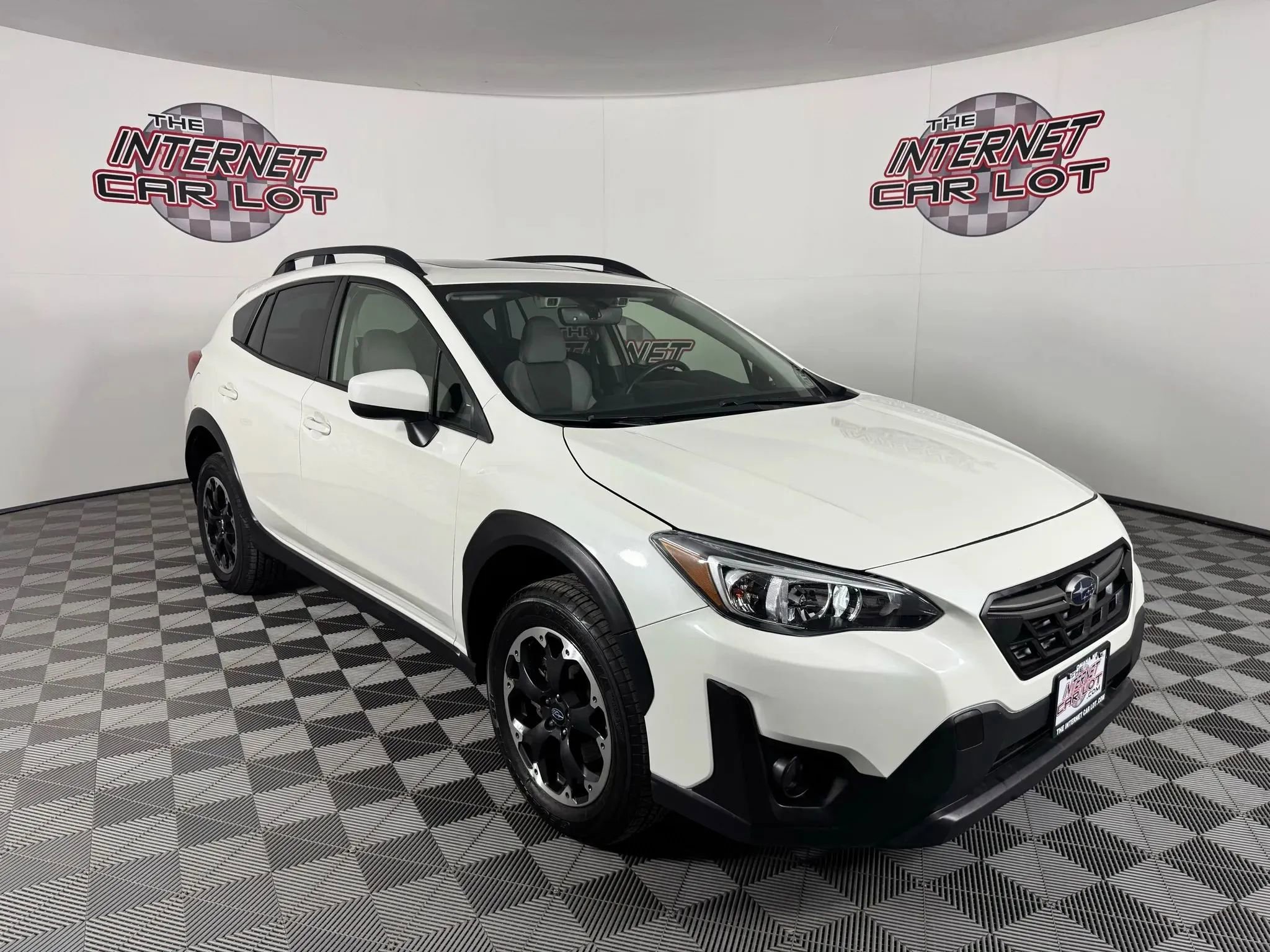 Used 2021 Subaru Crosstrek 2.0i Premium w/ Moonroof Package image 9