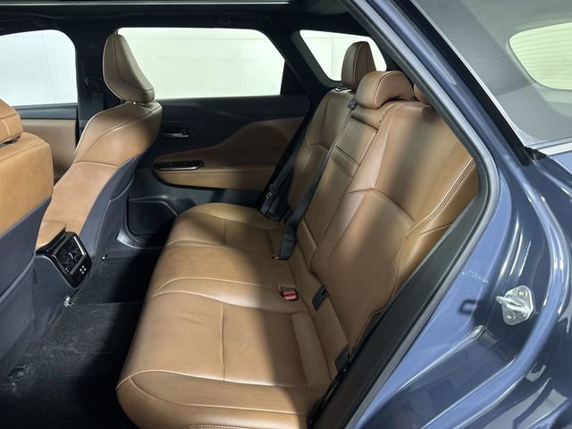 Used 2025 Toyota Crown Signia w/ Advanced Technology Package image 22