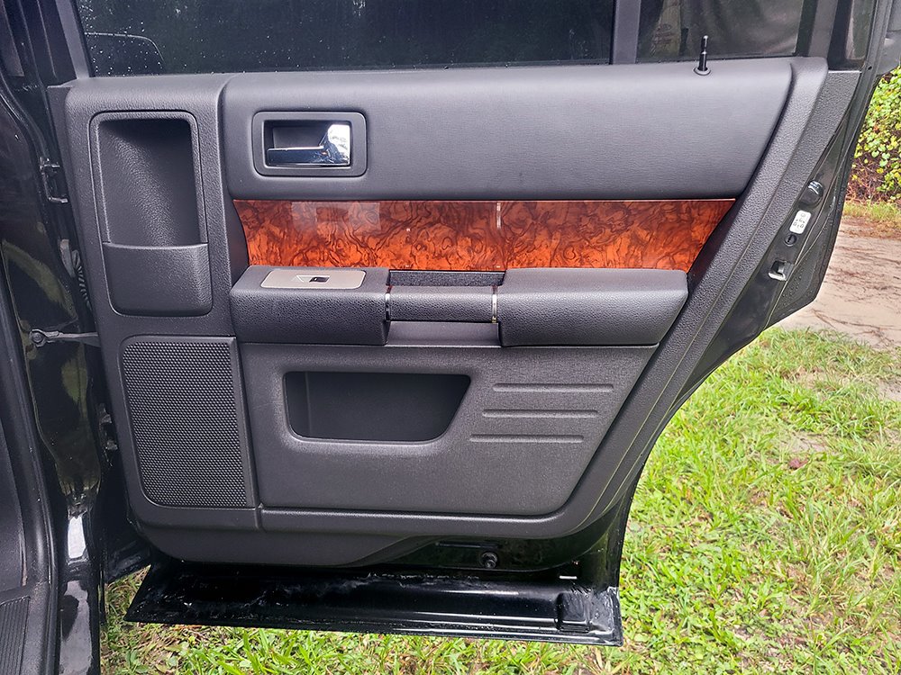 Used 2012 Ford Flex Limited w/ Equipment Group Order Code FWD image 32