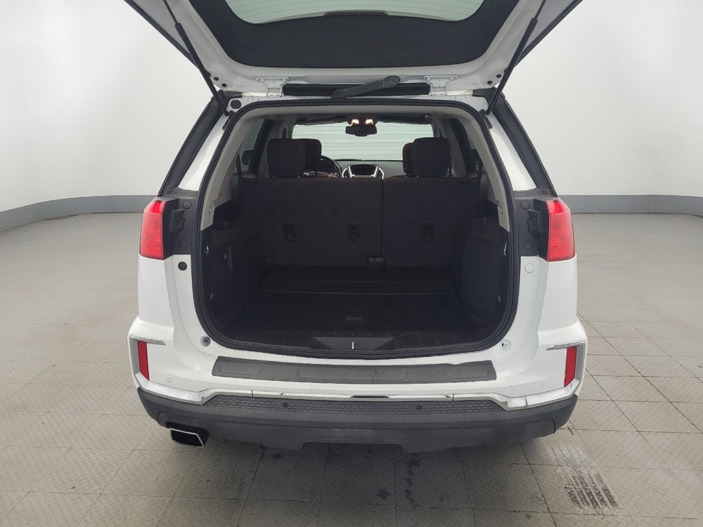 Used 2016 GMC Terrain SLE w/ Driver Alert Package I FWD image 29