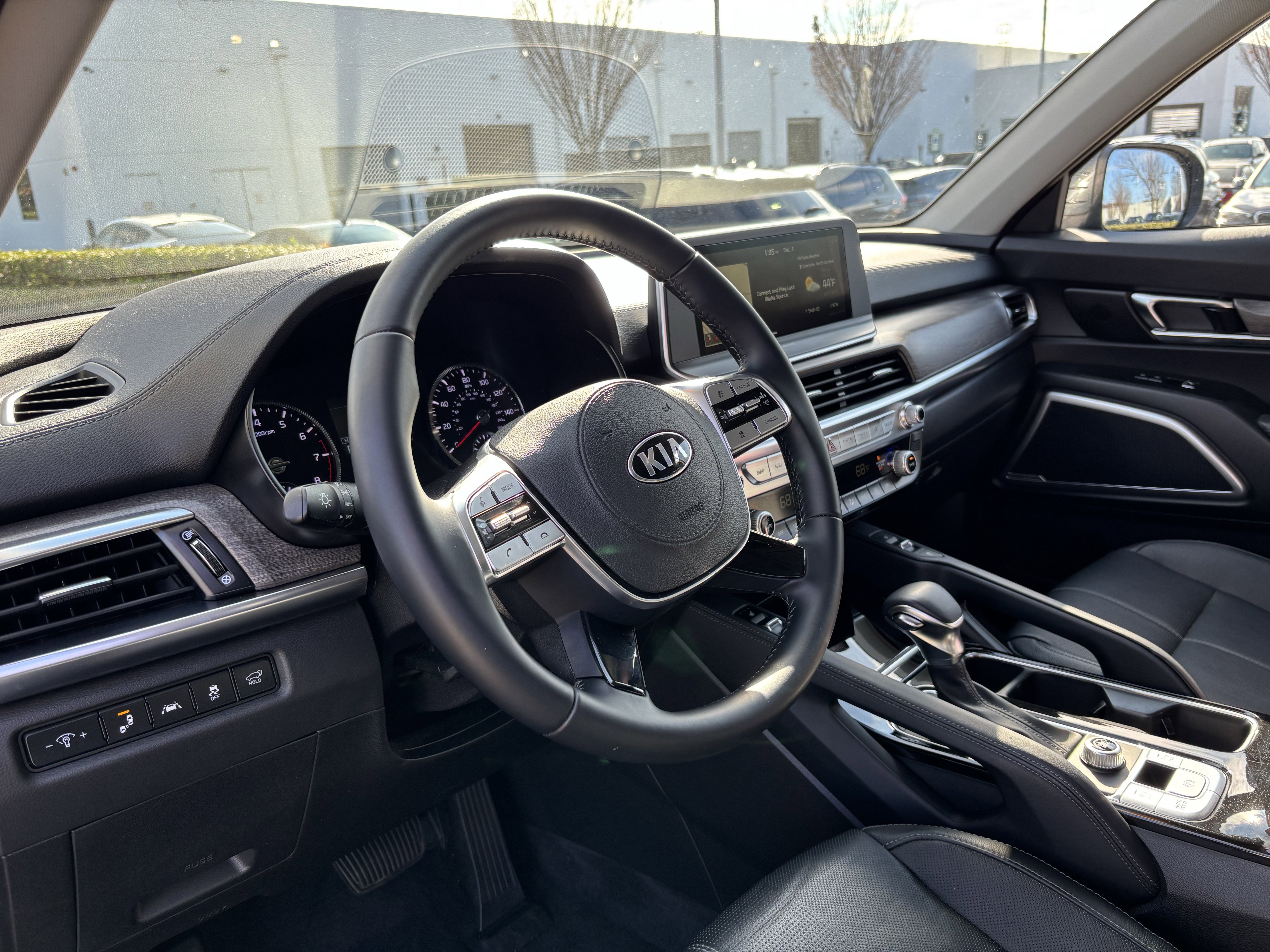 Used 2020 Kia Telluride EX w/ EX Premium Package image 16