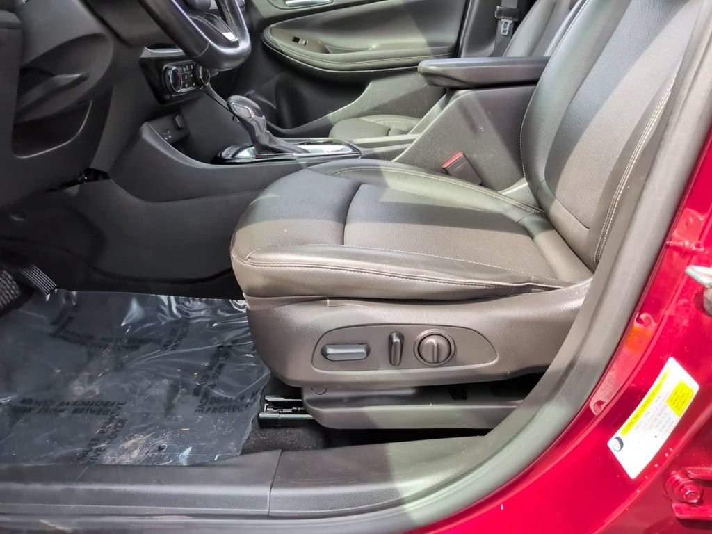 Used 2024 Buick Encore GX Sport Touring w/ Comfort Package AWD/4WD image 17