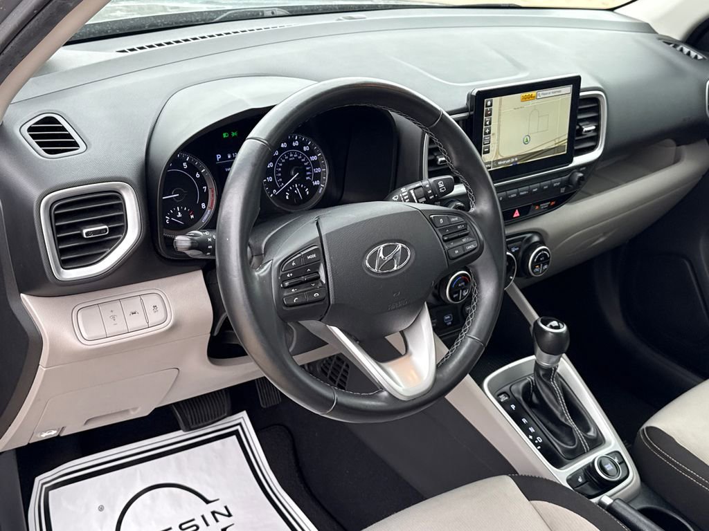 Used 2020 Hyundai Venue SEL w/ Convenience + Premium Package image 20