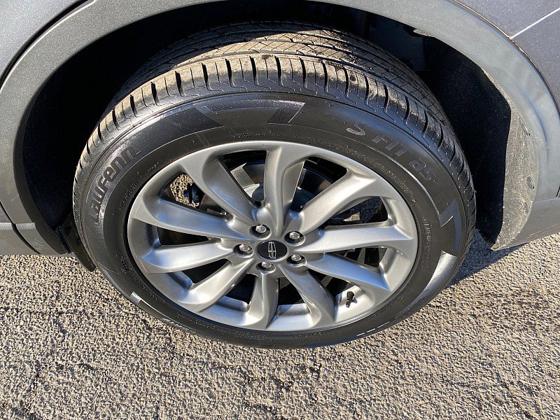 Used 2022 Lincoln Corsair AWD w/ Premium Package image 12