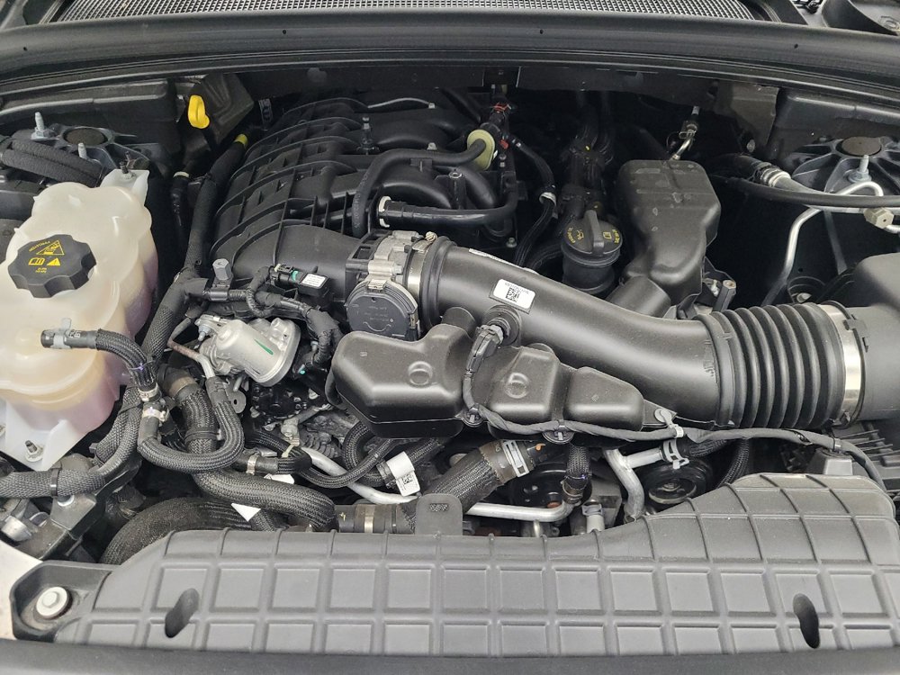 Used 2023 Jeep Grand Cherokee Laredo image 30