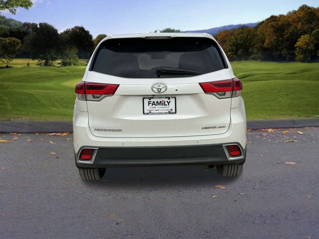 Used 2019 Toyota Highlander Limited Platinum image 5