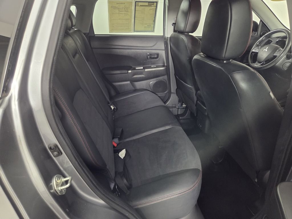 Used 2022 Mitsubishi Outlander Sport SE image 31