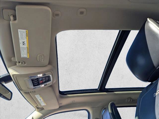 Used 2019 RAM 1500 Laramie image 17