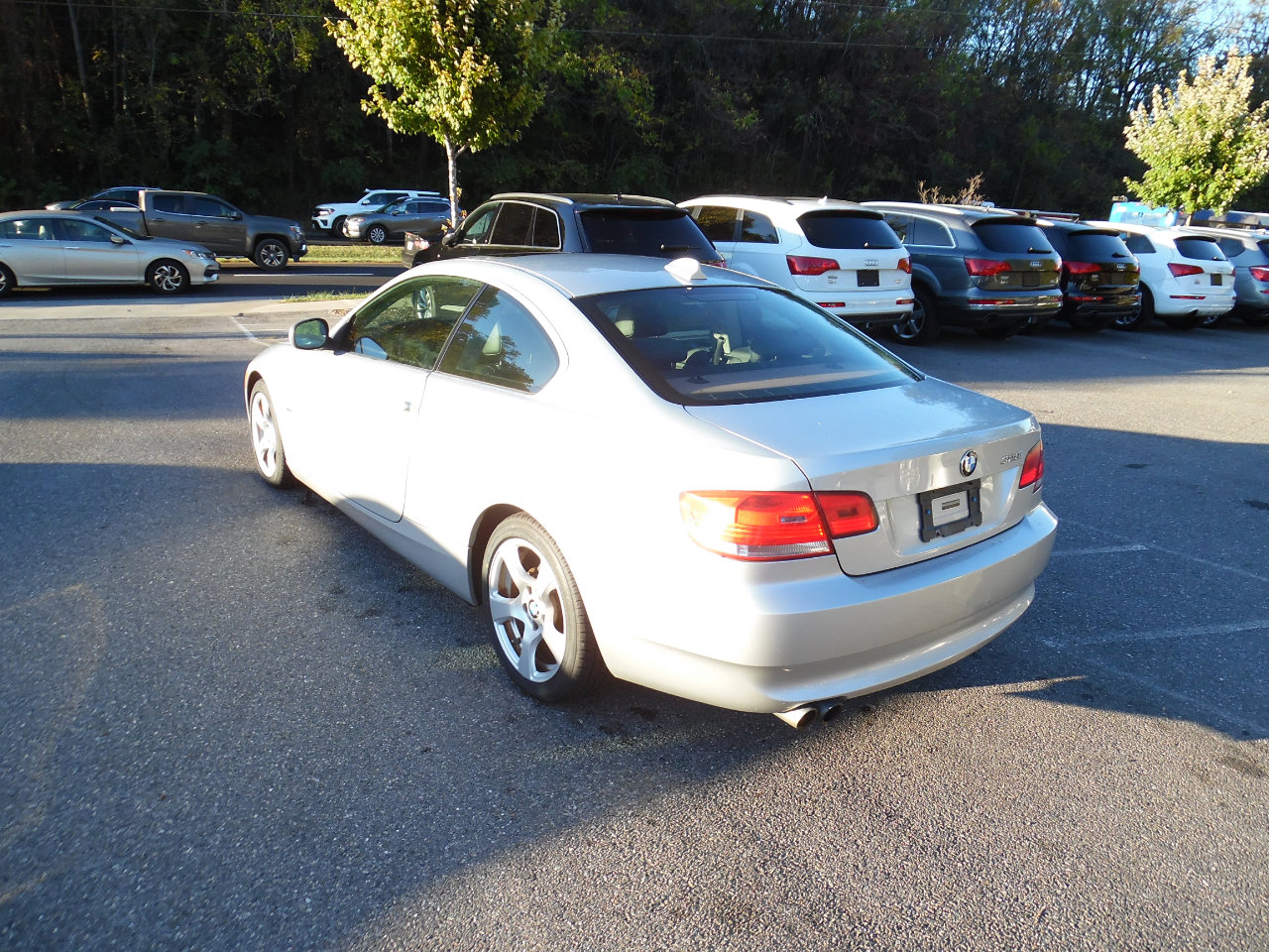 Used 2010 BMW 328i xDrive Coupe image 3