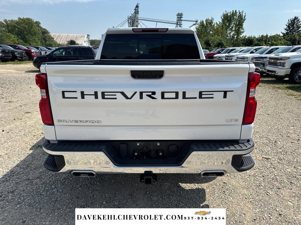 Used 2022 Chevrolet Silverado 1500 LTZ w/ LTZ Premium Package AWD/4WD image 4