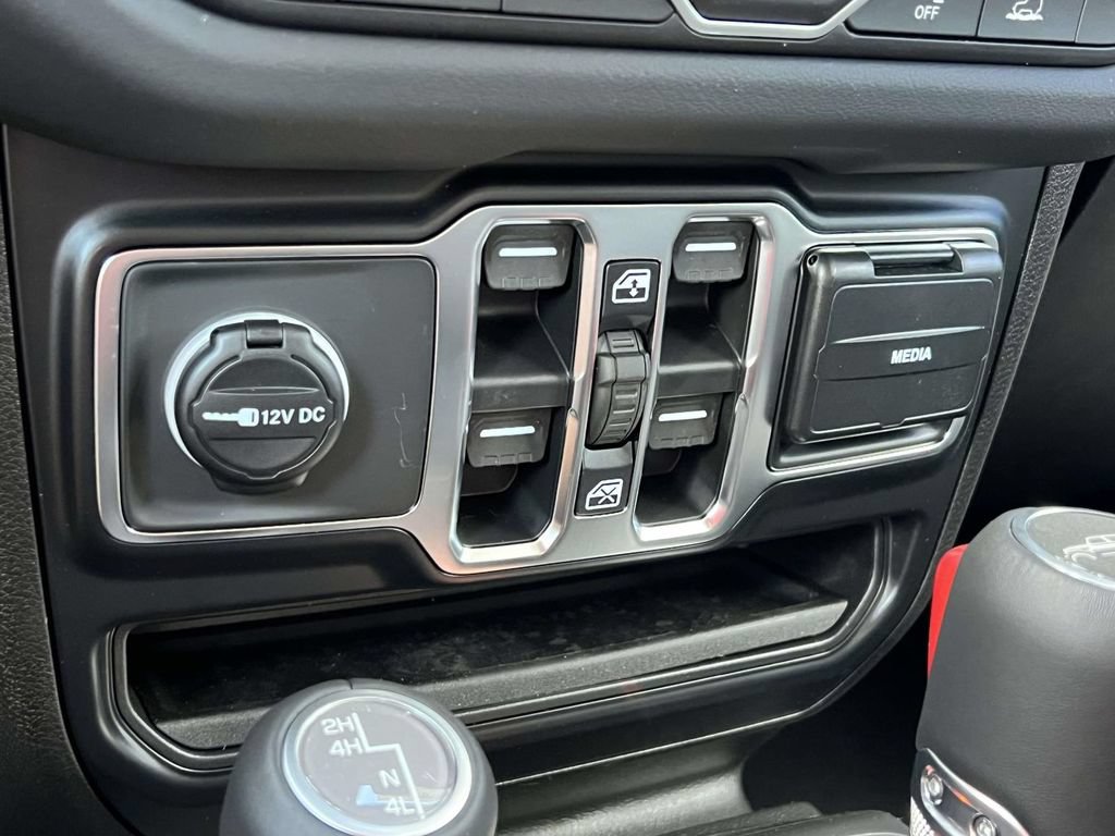 New 2026 Jeep Gladiator Sport AWD/4WD image 23