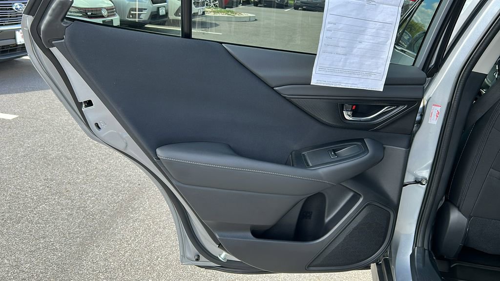 Used 2025 Subaru Outback Premium image 17