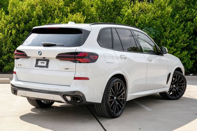 Used 2026 BMW X5 xDrive40i w/ M Sport Package AWD/4WD image 11