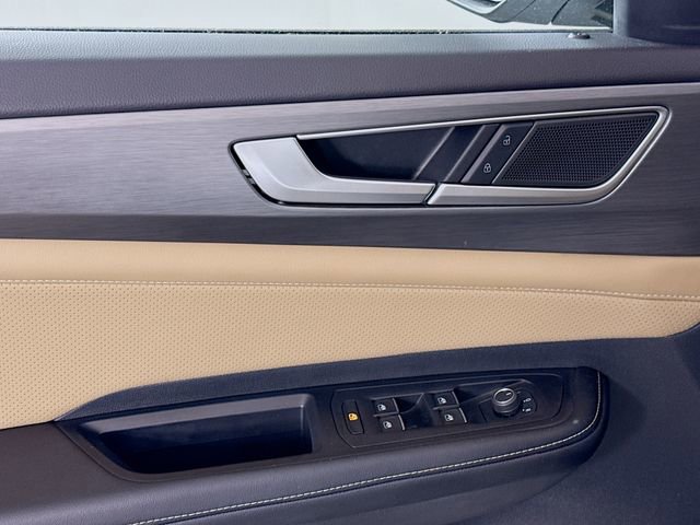 Used 2024 Volkswagen Atlas Cross Sport SE image 17