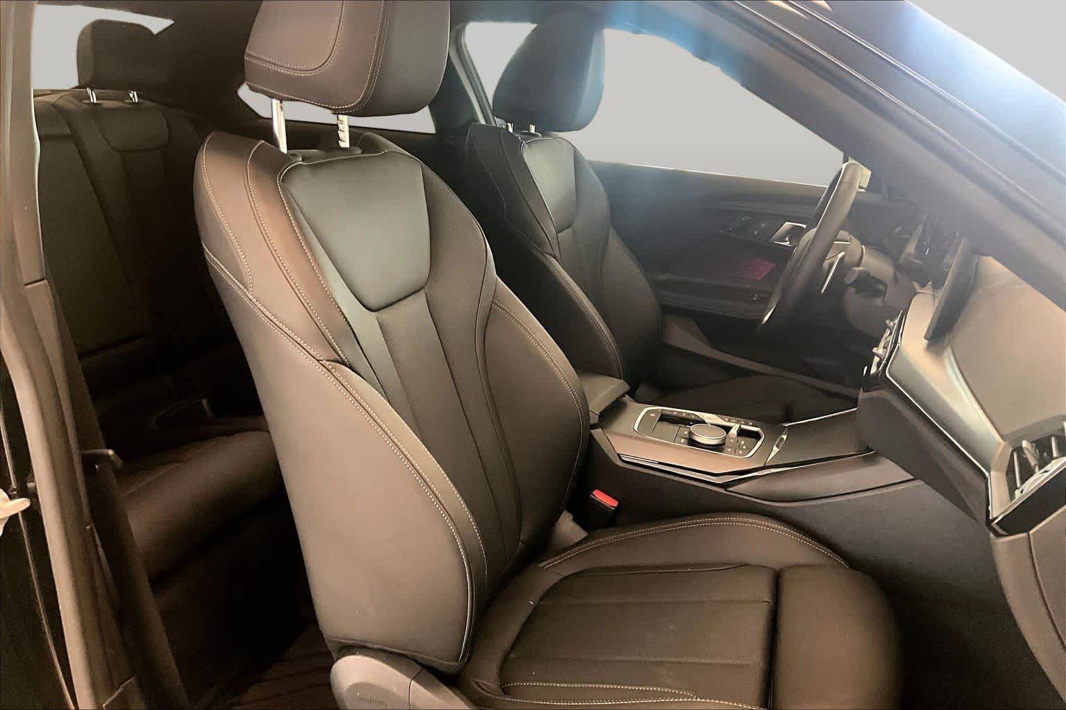 Used 2024 BMW 230i Coupe w/ Convenience Package RWD image 8