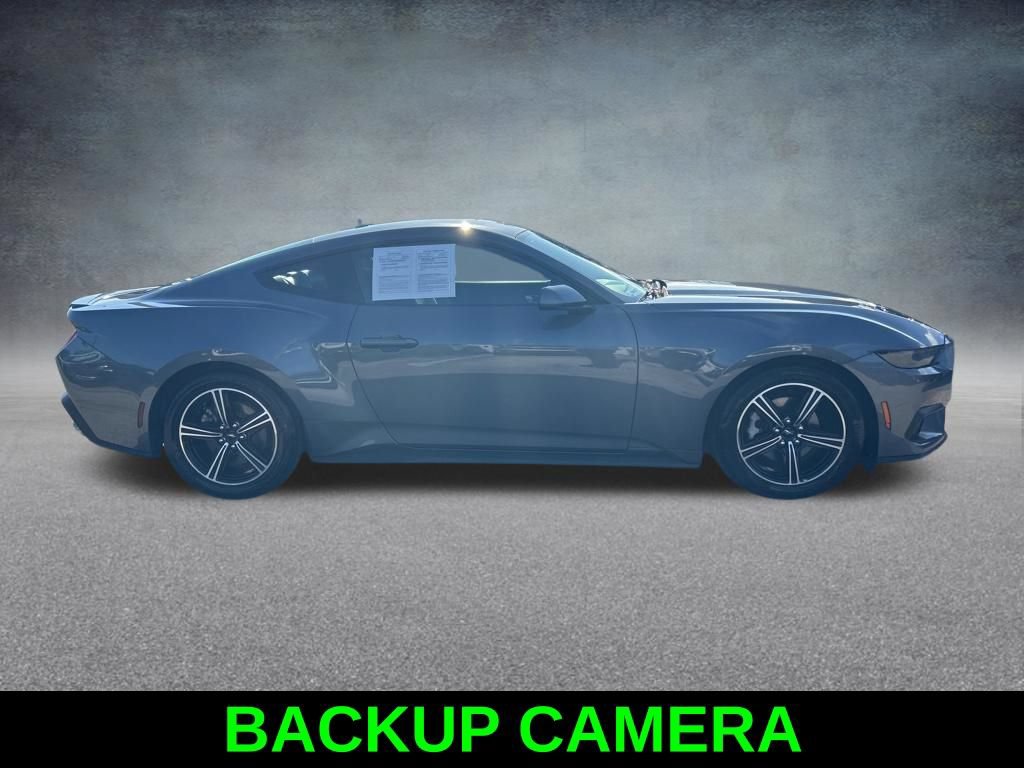 Used 2025 Ford Mustang Premium RWD image 4