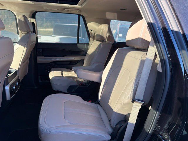 Used 2024 Ford Expedition Limited AWD/4WD image 21
