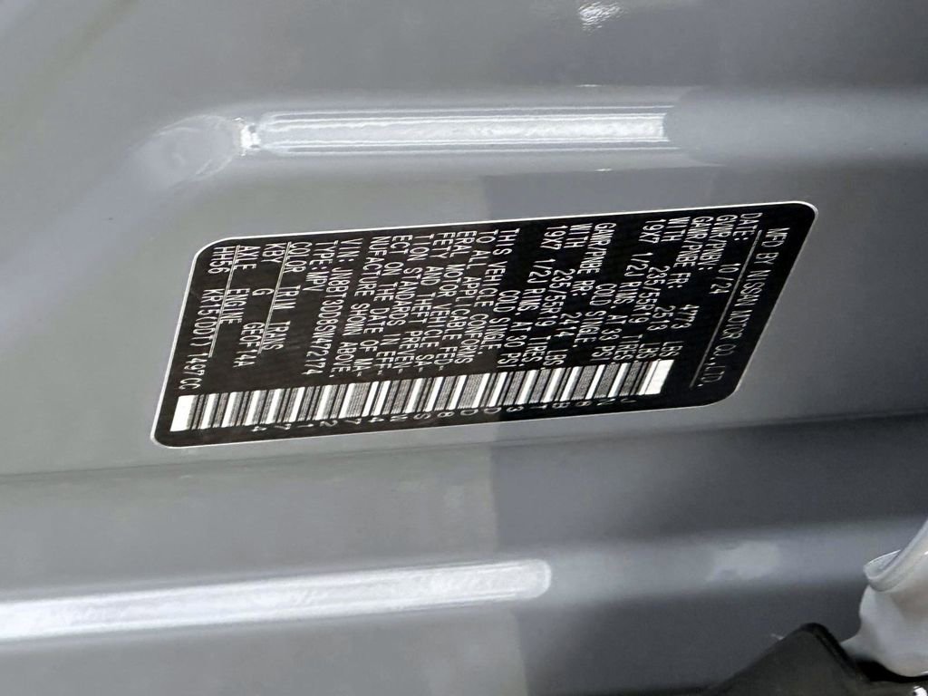 Certified 2025 Nissan Rogue Platinum w/ Tech Package image 22