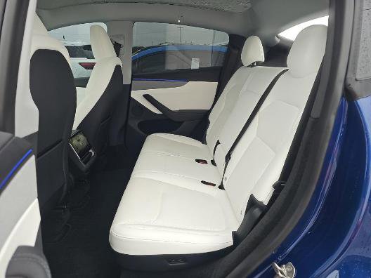 Used 2026 Tesla Model Y Long Range RWD image 13