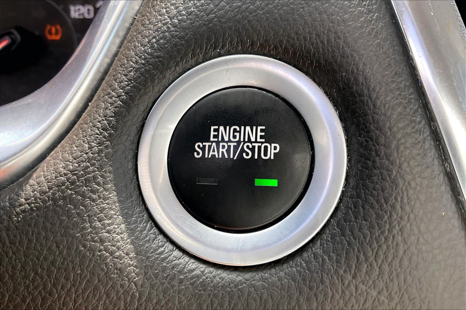 Used 2018 Chevrolet Traverse LT FWD image 29