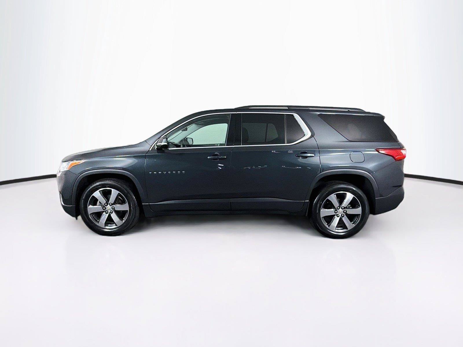 Used 2019 Chevrolet Traverse LT w/ LT Premium Package AWD/4WD image 8