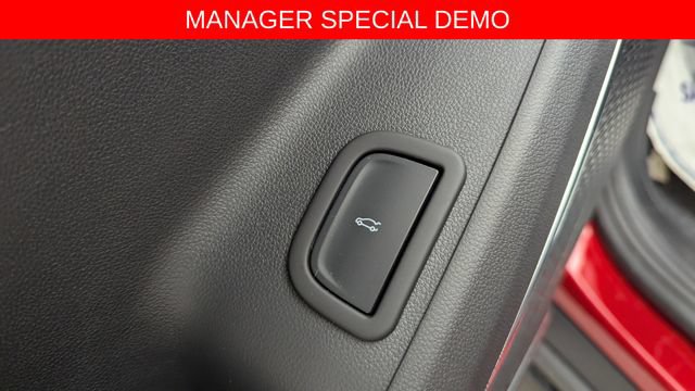 Used 2026 GMC Acadia Elevation w/ Elevation Premium Package AWD/4WD image 25