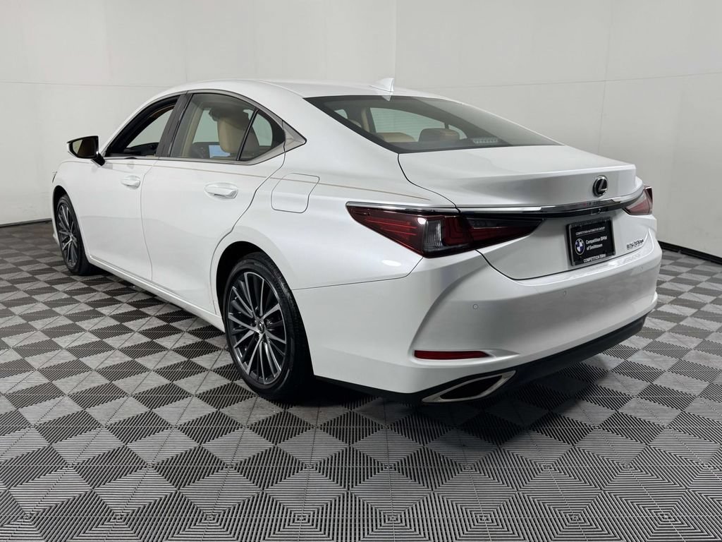 Used 2024 Lexus ES 350 w/ Premium Package FWD image 8